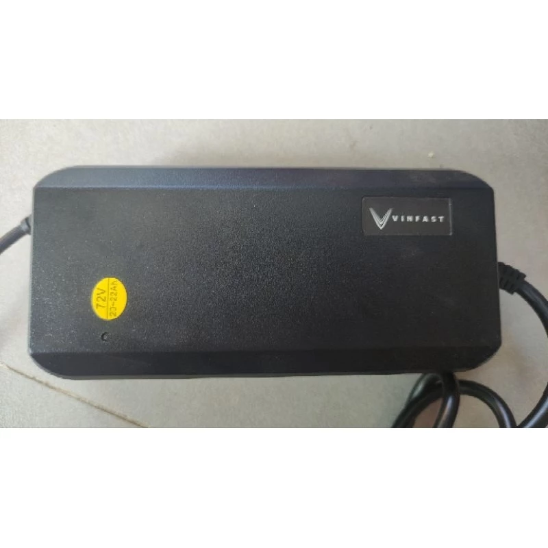 Bộ sạc nhanh 72V-3A cho xe Feliz _ xe chạy 6 bình chính hãng Vinfast